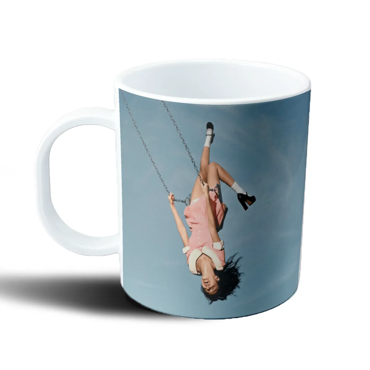 Taza de Plástico Olivia Rodrigo Columpio Rosa - vista 2