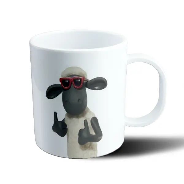 Taza de Plástico Oveja Shaun con Lentes Rojos