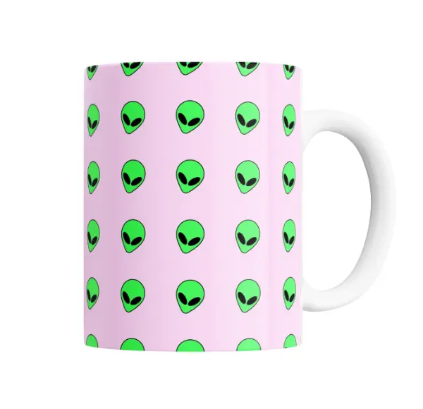 Taza de Cerámica Patrón Alien Verde sobre Rosa