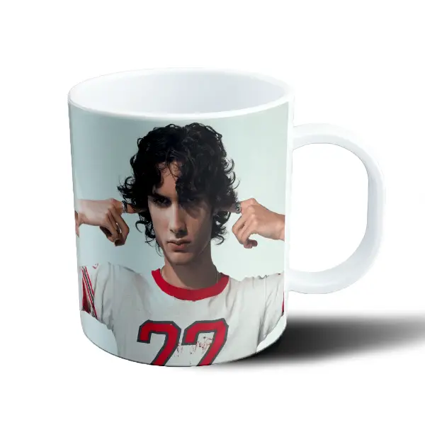 Taza de Plástico Sombr Remera 77