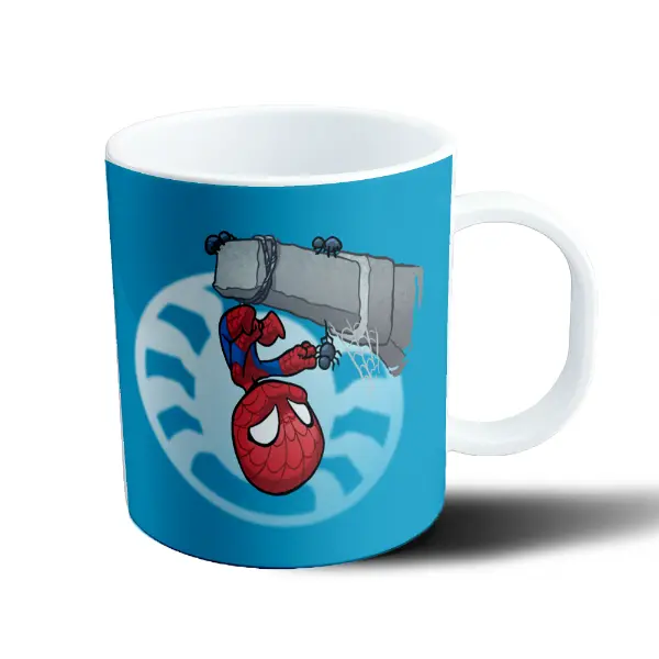 Taza de Plástico Spiderman chibi colgado de telaraña
