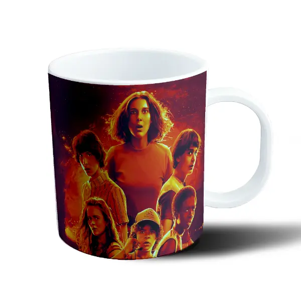 Taza de Plástico Stranger Things Eleven y el Grupo