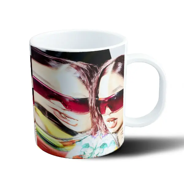 Taza de Plástico Taichu Dos Mujeres con Antiparras Rojas