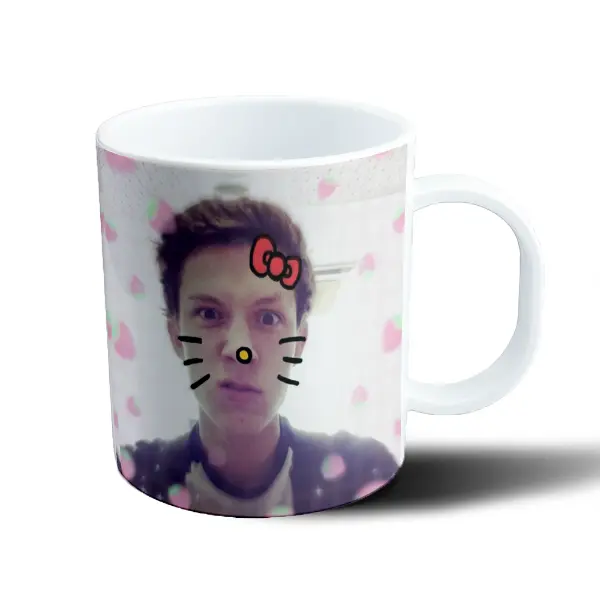 Taza de Plástico Tom Holland Hello Kitty