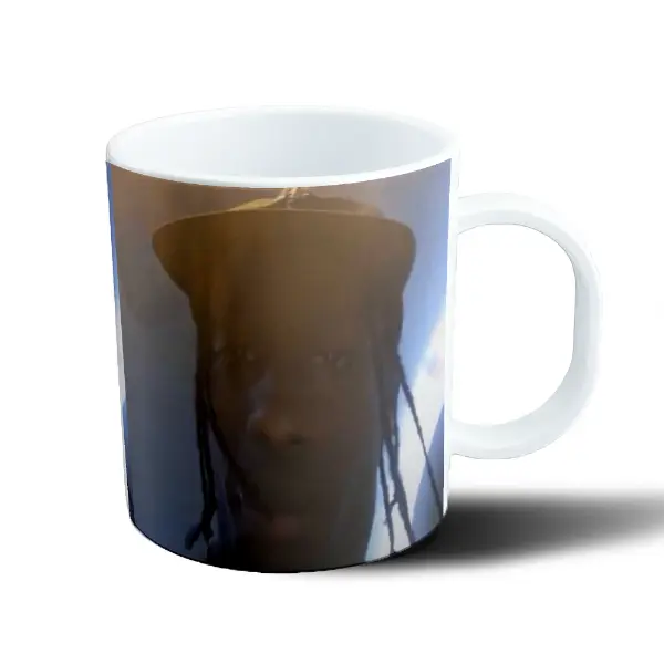 Taza de Plástico Travis Scott Retrato con Sombrero