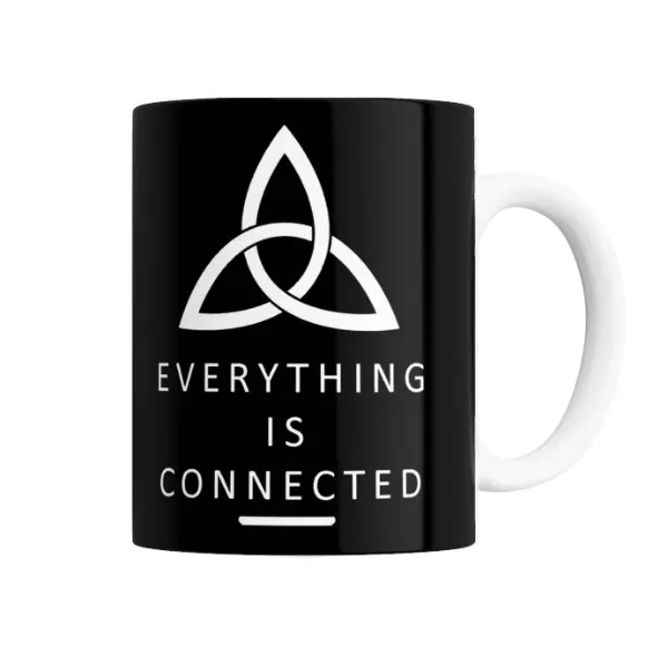 Taza de Cerámica Dark Símbolo Triqueta Everything Is Connected