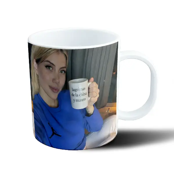Taza de Plástico Wanda Nara Lágrimas de la China y Mauro