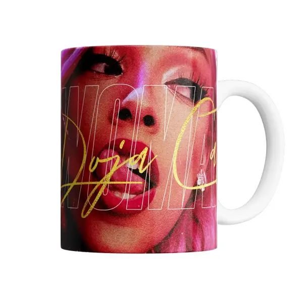 Taza de Cerámica Doja Cat Primer Plano Lengua