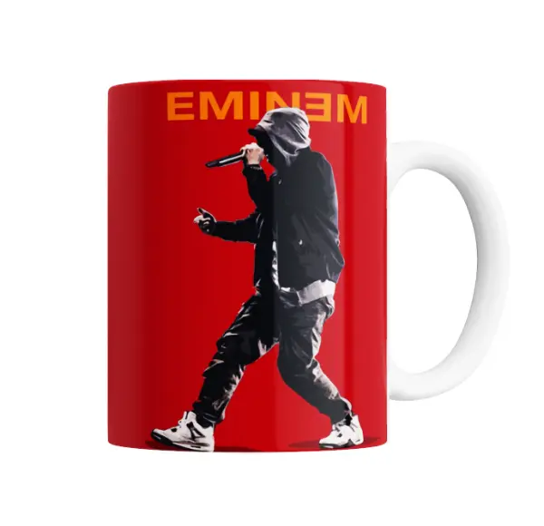 Taza de Cerámica Eminem Rapero con Capucha en Escenario
