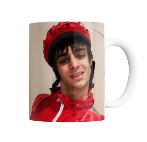 Taza de Cerámica Hilario Jose Casco Rojo