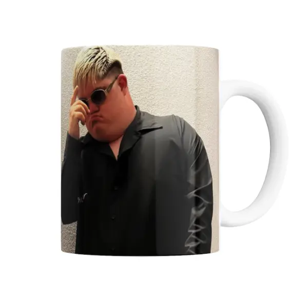 Taza de Cerámica Augusto Alonso Pose con Lentes
