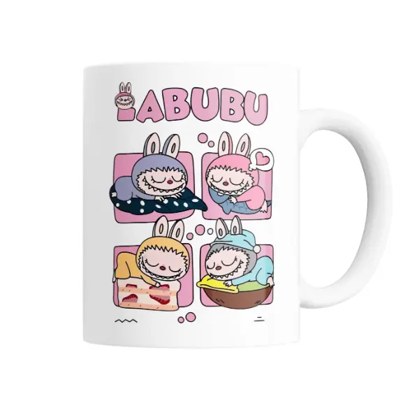 Taza de Cerámica Labubu Durmiendo en Cuatro Escenas