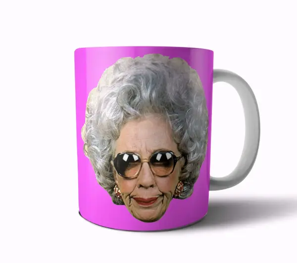 Taza de Cerámica La Niñera Abuela Yetta