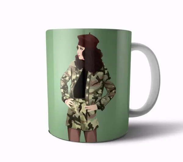 Taza de Cerámica La Niñera Fran Fine Camuflada Boina