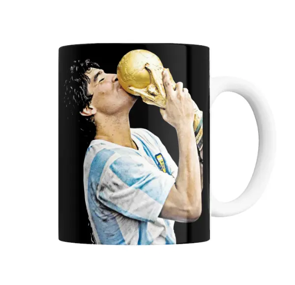 Taza de Cerámica Maradona besando la Copa del Mundo