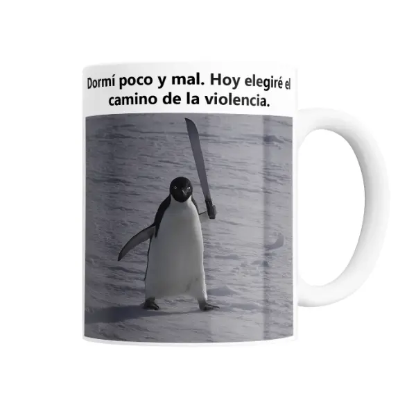 Taza de Cerámica Pingüino con Machete Dormí Poco y Mal
