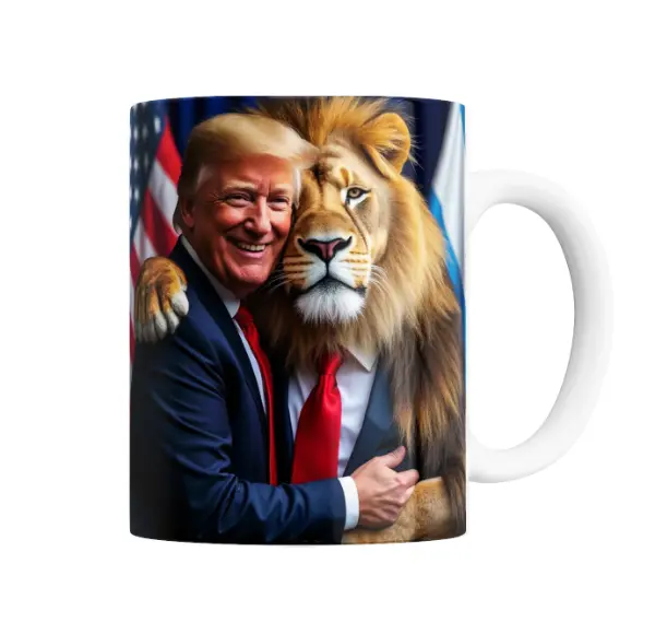 Taza de Cerámica Donald Trump abrazado por un León