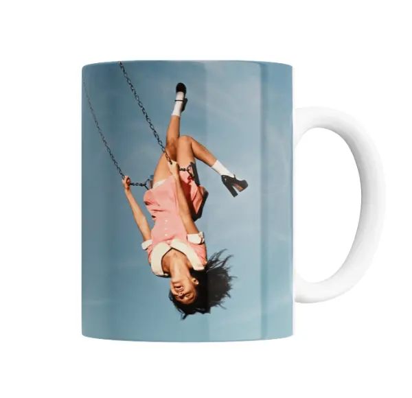 Taza de Cerámica Olivia Rodrigo Columpio Rosa