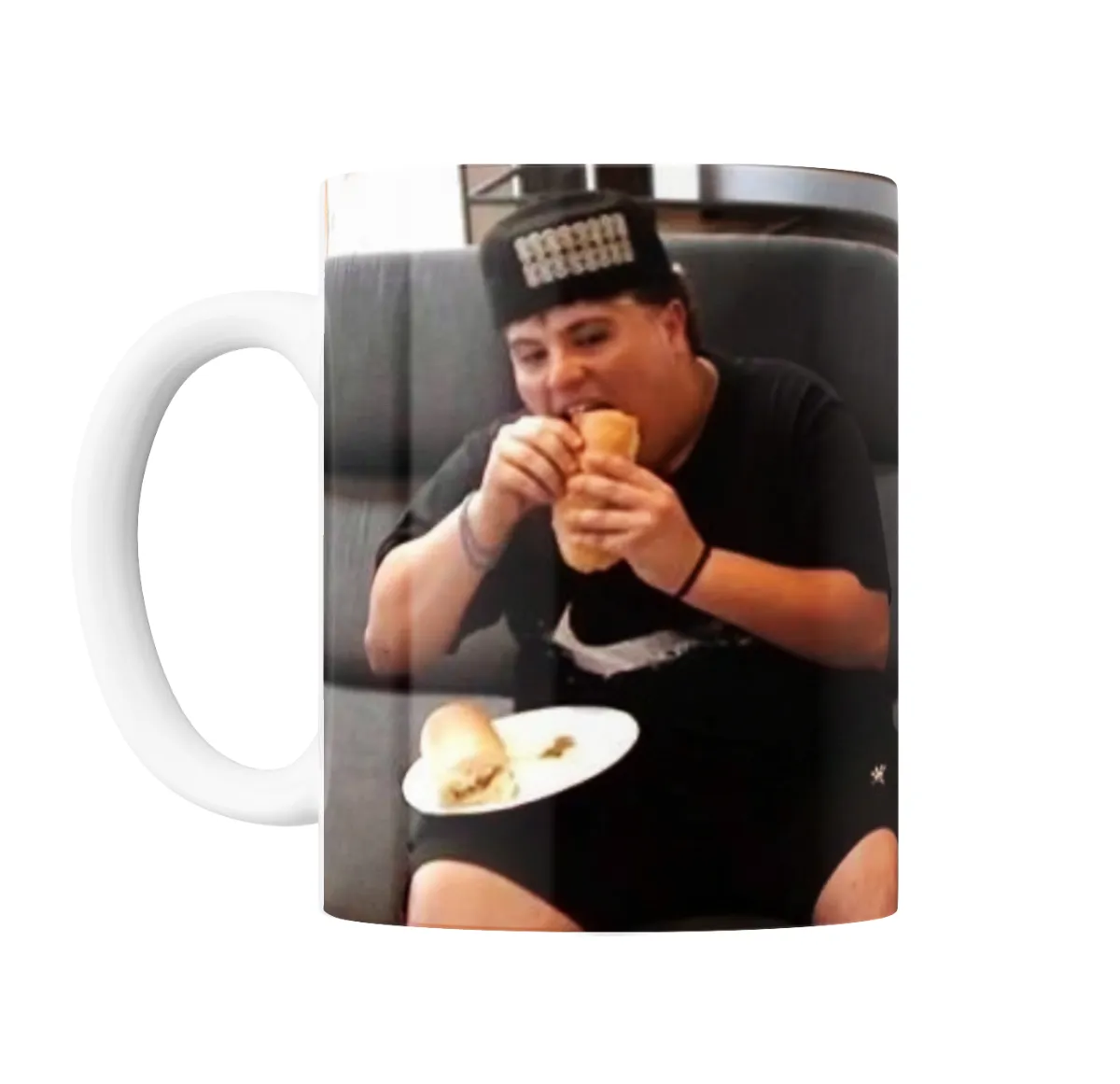 Taza de Cerámica Beni Marmol comiendo - vista 2