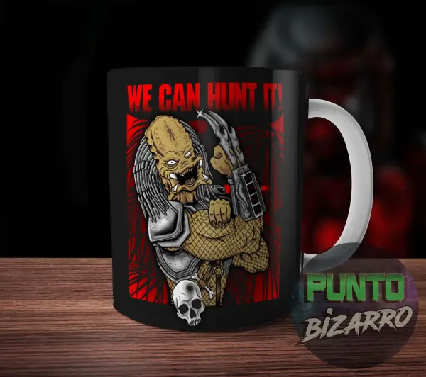 Taza de Cerámica Predator Cazador con Lanza y Cráneo We Can Hunt It