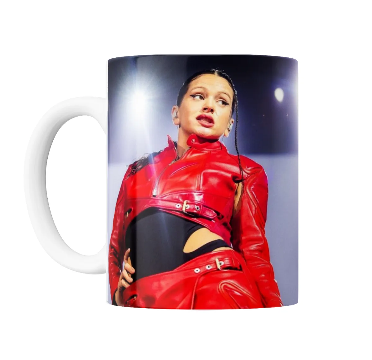 Taza de Cerámica Rosalia Campera de Cuero Roja en Escenario - vista 2