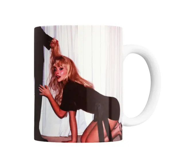 Taza de Cerámica Sabrina Carpenter Man's Best Friend