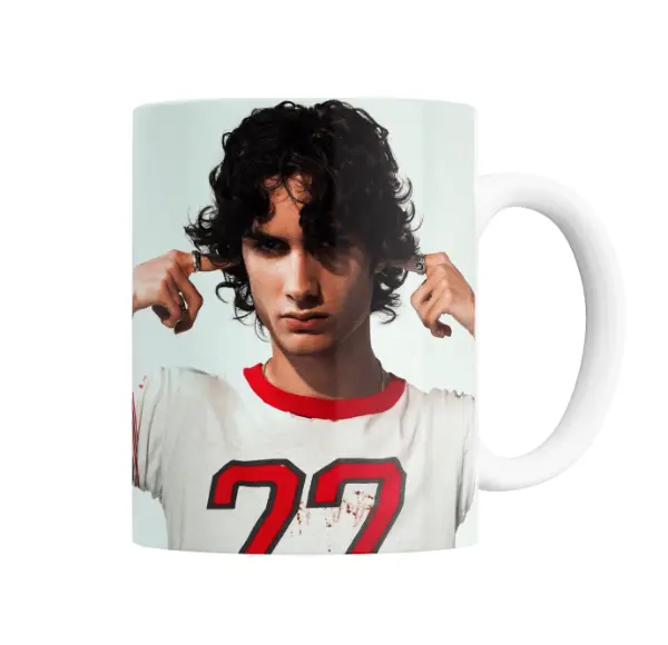 Taza de Cerámica Sombr Remera 77