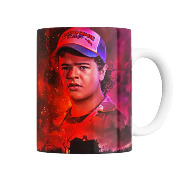 Taza de Cerámica Stranger Things Dustin Thinking Cap