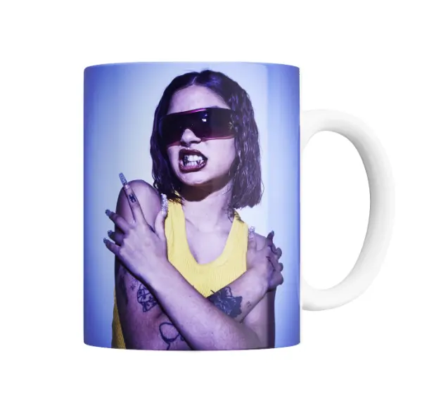 Taza de Cerámica Taichu Retrato Lentes y Colmillos