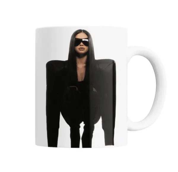Taza de Cerámica Taichu Mujer con Lentes y Hombreras