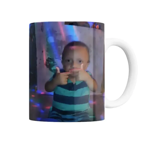 Taza de Cerámica Thiago y Leo Niño Señalando
