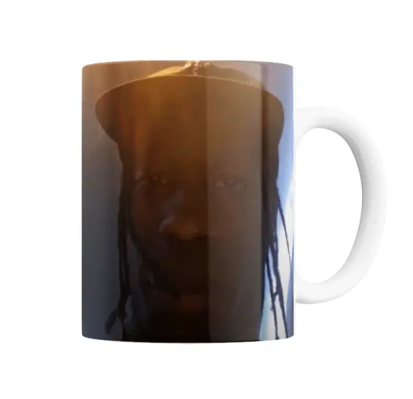 Taza de Cerámica Travis Scott Retrato con Sombrero