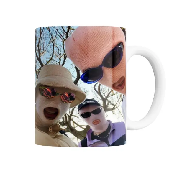 Taza de Cerámica TussiWarriors Selfie con Lentes y Gorros