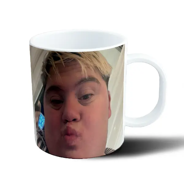 Taza de Plástico Augusto Alonso Beso
