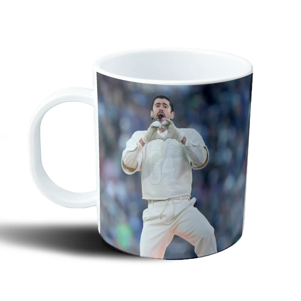 Taza de Plástico Bad Bunny Corazón con las Manos - vista 2