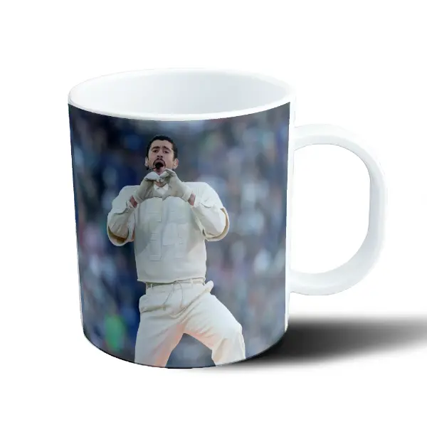 Taza de Plástico Bad Bunny Corazón con las Manos