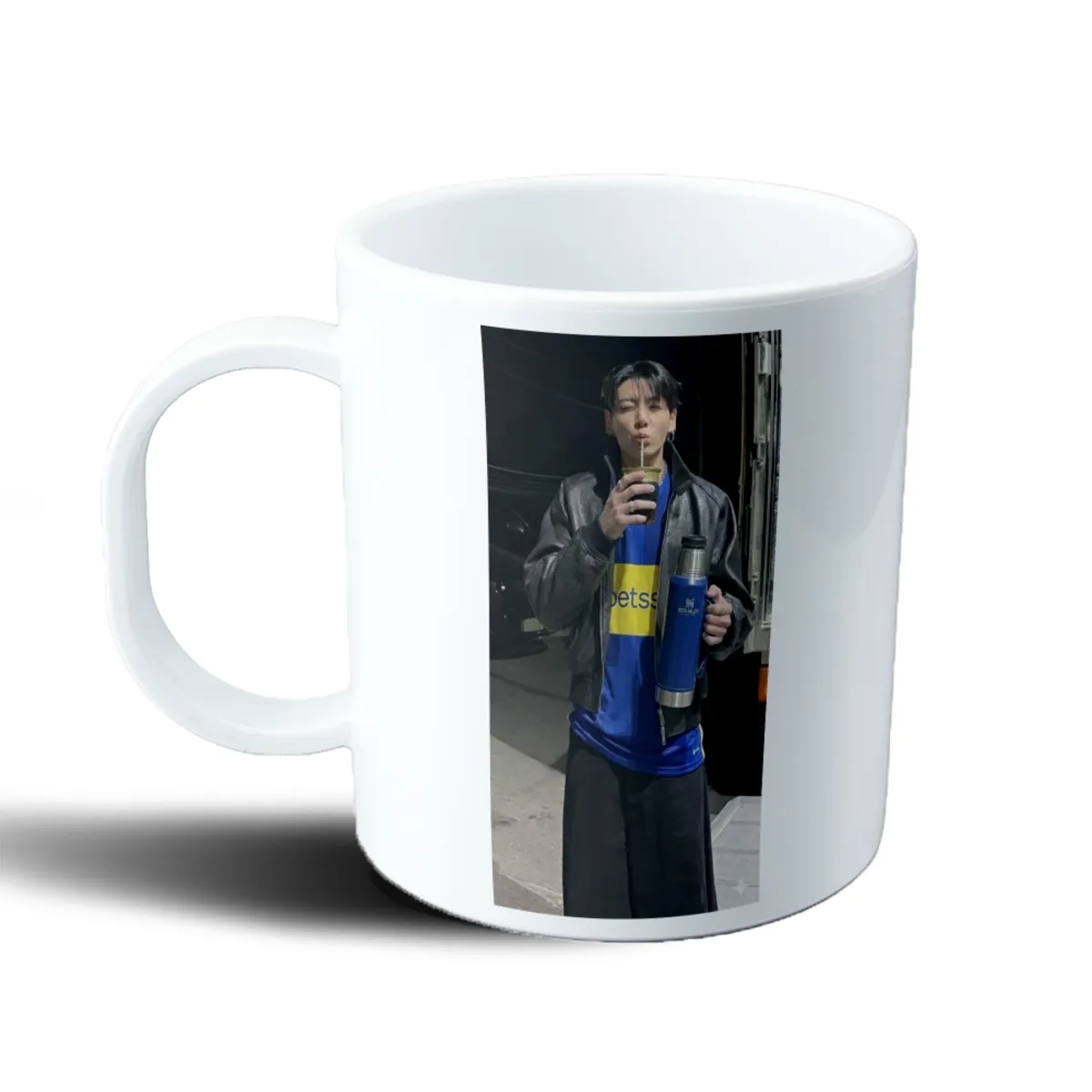 Taza de Plástico BTS Jungkook Bostero - vista 2