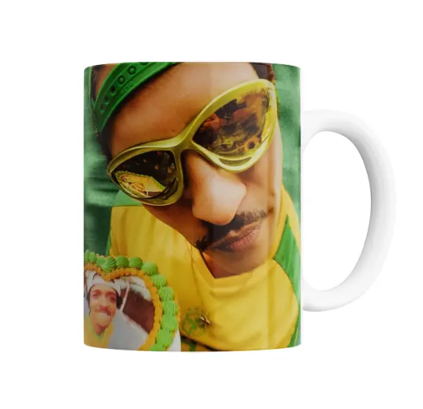 Taza de Cerámica Bruno Mars Lentes Dorados y Torta