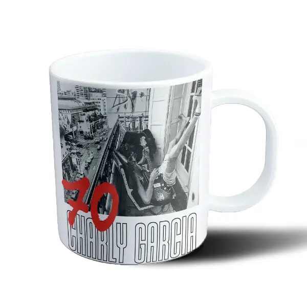 Taza de Plástico Charly Garcia 70 Guitarra en el Balcón