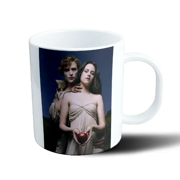 Taza de Plástico Crepúsculo Pareja con Manzana Roja