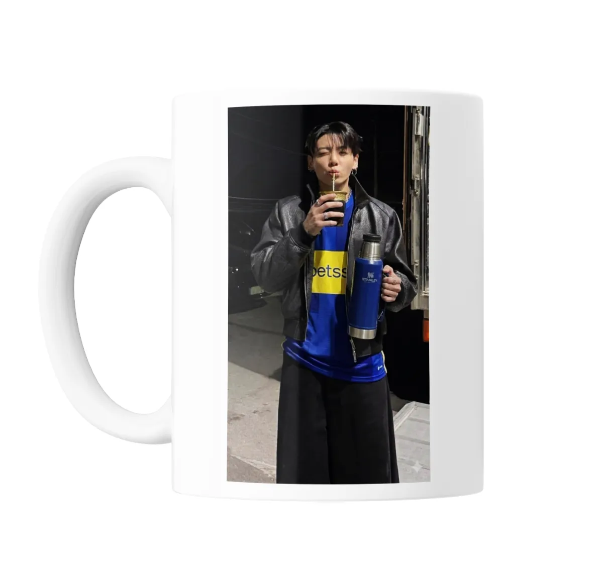 Taza de Cerámica BTS Jungkook Bostero - vista 2