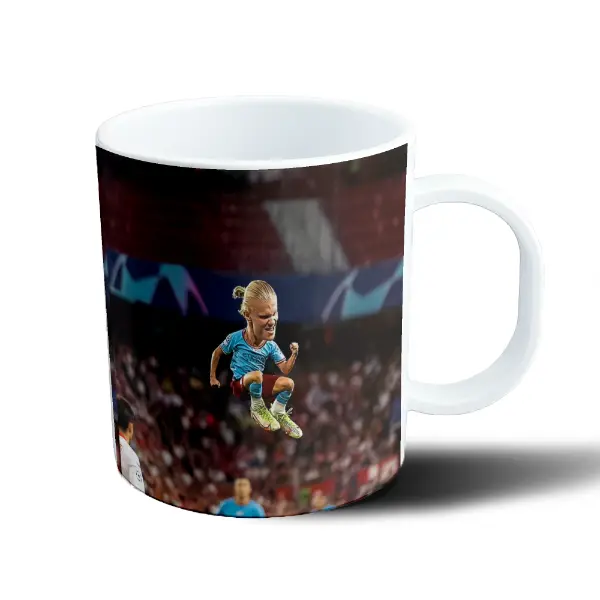Taza de Plástico Erling Haaland Celebrando en el Aire