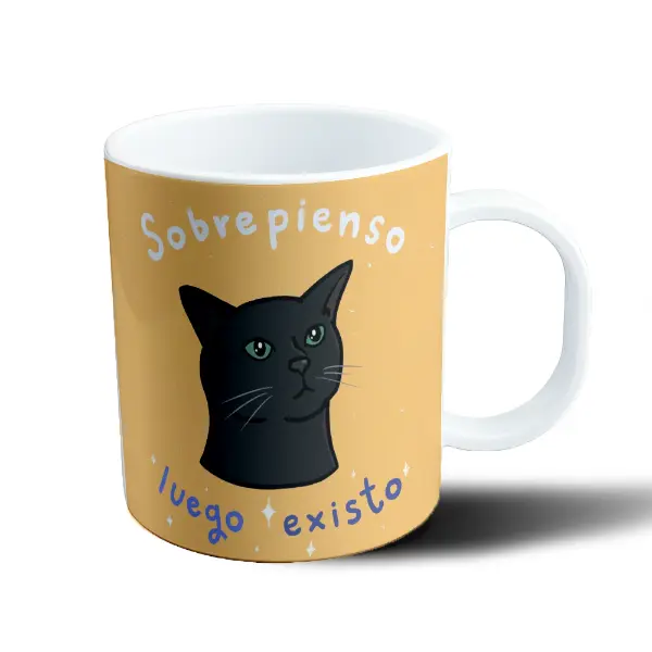 Taza de Plástico Gato Negro Sobrepienso Luego Existo