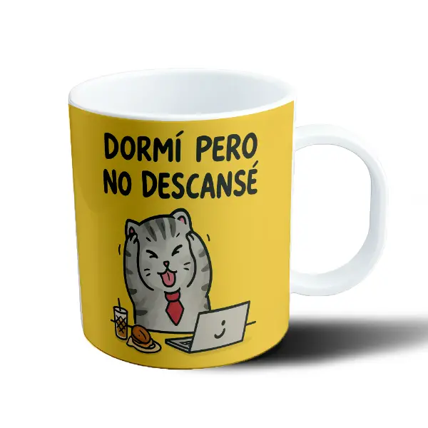 Taza de Plástico Gatito Dormí Pero No Descansé
