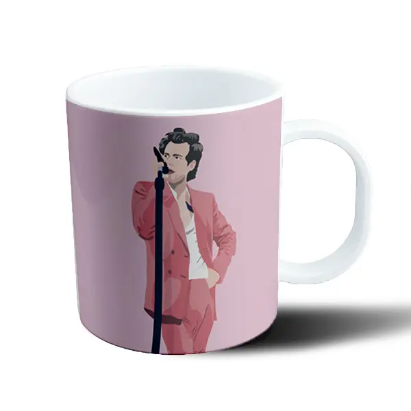Taza de Plástico Harry Styles Traje Rosa con Micrófono