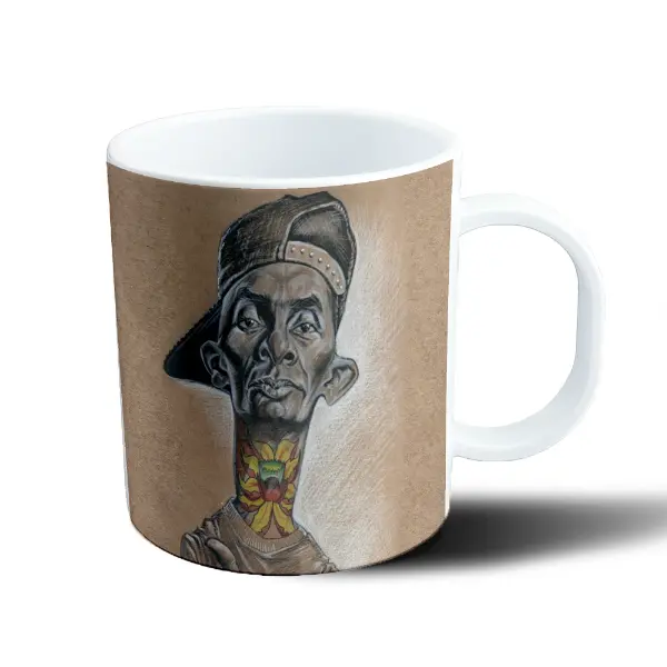 Taza de Plástico Ke Personajes Caricatura con Gorra y Tatuaje