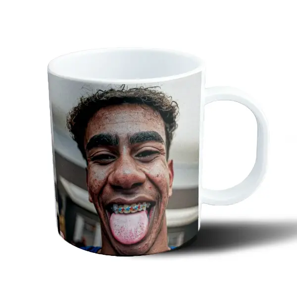Taza de Plástico Lamine Yamal Lengua Afuera