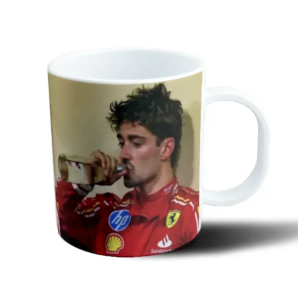 Taza de Plástico Leclerc Ferrari Bebiendo