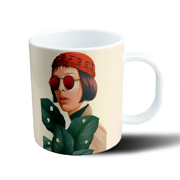 Taza de Plástico Leon Mathilda Gorro Rojo y Lentes Rojos