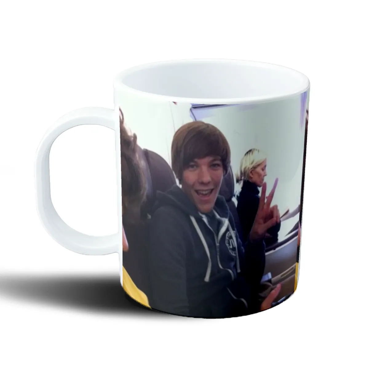 Taza de Plástico Louis Tomlinson Selfie en Avión con Señal de Paz - vista 2